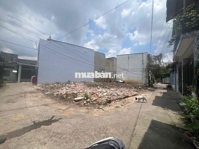 EM cần bán Lô đất sổ riêng thổ cư full - hẻm xe hơi 7c