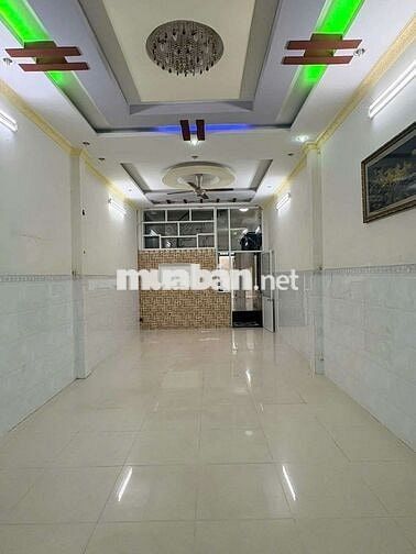 Cho thuê nguyên căn DT rộng, hẻm tải 1/, gần Mt Phạm Văn Chiêu P9 GV