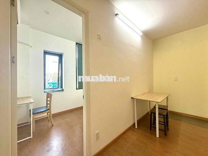 Căn Hộ 2PN Ban Công View Bờ Kè Máy Giặt Riêng Khu Phố Nhật Cầu Bason