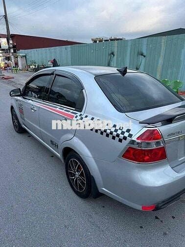 Daewoo Gentra xe cực mới xe đắp mền mà