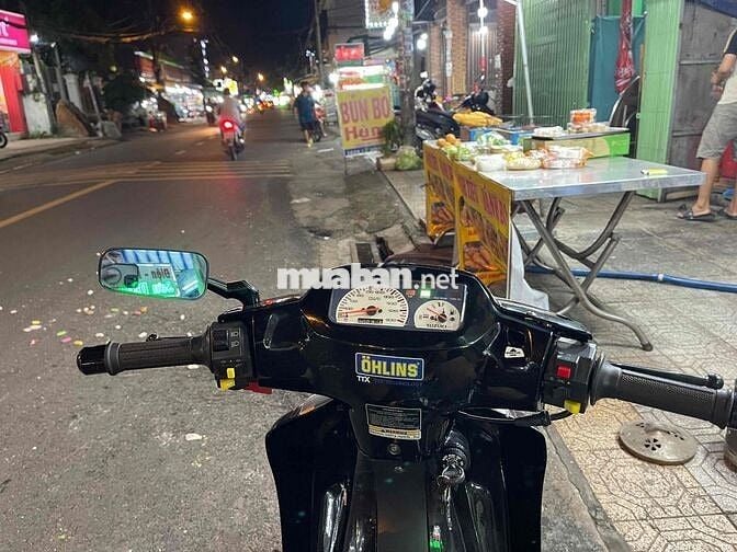 xe ít xài nên để cho anh em trải nghiệm