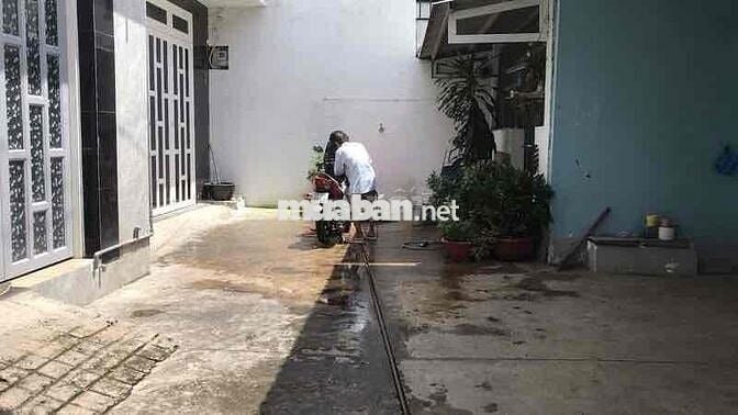 Bán chia tài sản . Nhà Giá rẻ, 71m2 giá chỉ 5.550 tỏi