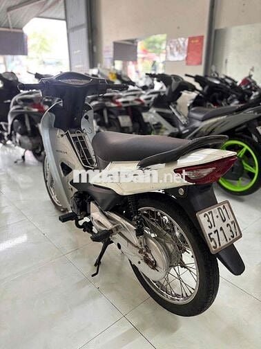 Honda Wave A 110 ,đời 2013.máy rin ,ngon ,chạy em