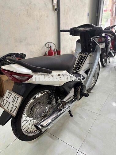 Honda Wave A 110 ,đời 2013.máy rin ,ngon ,chạy em