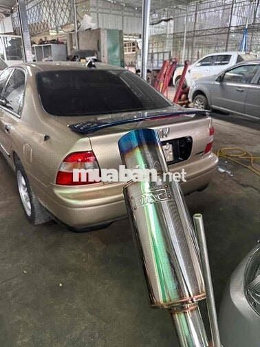 Honda Accord 1995 2.0 MT - 88888 km