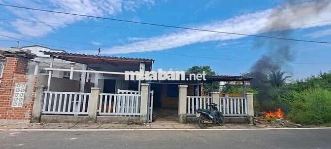 Cho thuê 2 căn nhà cấp 4- 200m2 - Lộc An - 3tr500