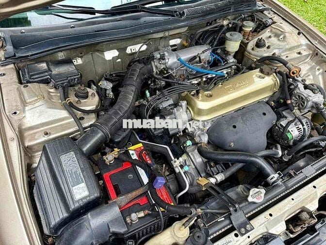 Honda Accord 1995 2.0 MT - 88888 km