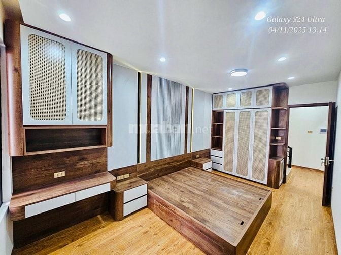 💥 Nhà Đẹp 4 Tầng – 15m Ra Phố 💥