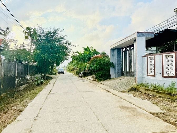 Chính chủ bán nhanh 2 lô liền kề nằm gần chợ Đại Hiệp