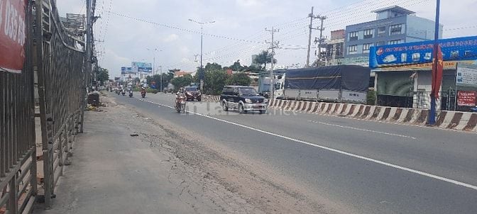 Nhà xưởng cho thuê tân thới nhất quận 12 dt: 1000m giá 90 triêu