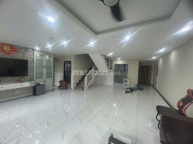 Cho thuê căn duplex Chung cư Hoàng Anh Giai Việt 856 Tạ Quang Bửu!