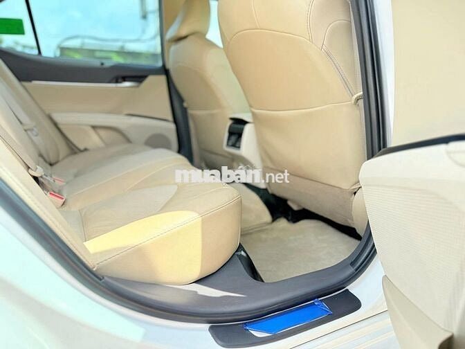 Toyota Camry 2024 2.5Q - 50,000 km siêu cọp.