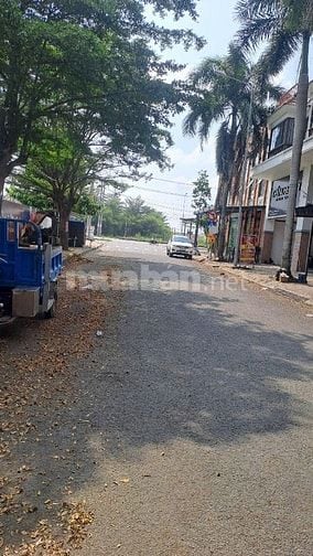 Cho thuê Nhà nguyên căn 3 lầu 6x20 , kinh doanh các ngành nghề