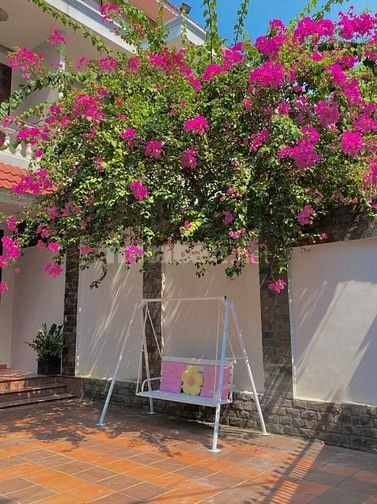 Cho thuê biệt thự Nguyễn Ư Dĩ P.Thảo Điền Q.2 CÓ HỒ BƠI_ DT: 20mx34m