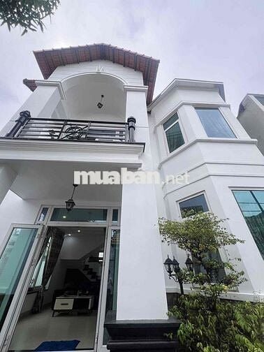 SIÊU PHẨM Biệt Thự 123B Hoàng Hoa Thám, Bình Thạnh - 8x20m sân vườn