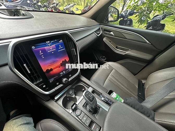 Vinfast Lux SA 2.0 2019 AT 37000 km Đen