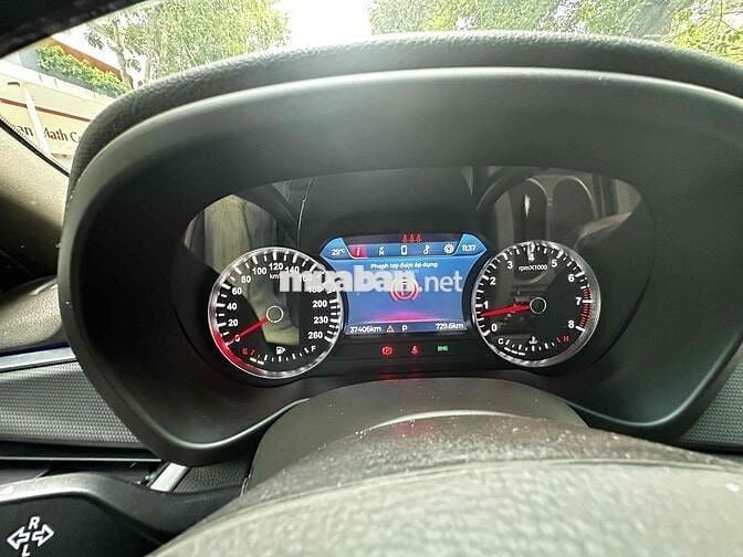 Vinfast Lux SA 2.0 2019 AT 37000 km Đen