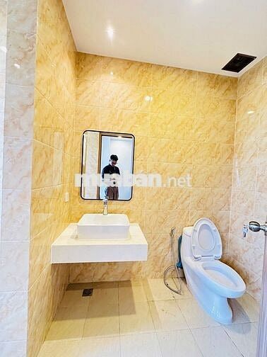 Cho thuê căn hộ 1 phòng ngủ mới keng- Có Hồ Bơi