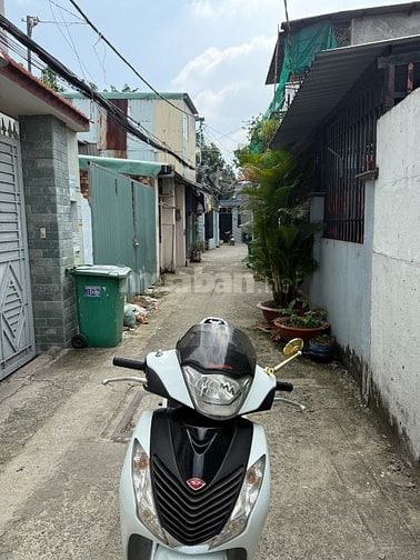 Cần bán lô đất đường Nguyễn văn quỳ quận 7 củ 4x17 