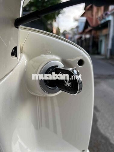 Peugeoot Django 2022