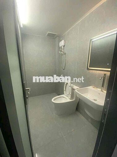 Nhà 5x20 Trường Chinh Mới Xây Xong Ngay Thế Giới Di Động