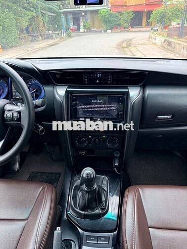 Toyota Fortuner 2022 2.4 4x2 MT - 78000 km