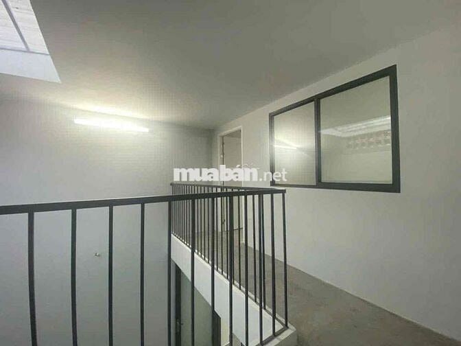 Nhà 5x20 Trường Chinh Mới Xây Xong Ngay Thế Giới Di Động