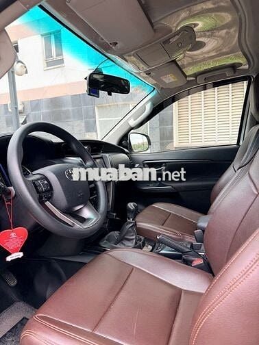 Toyota Fortuner 2022 2.4 4x2 MT - 78000 km