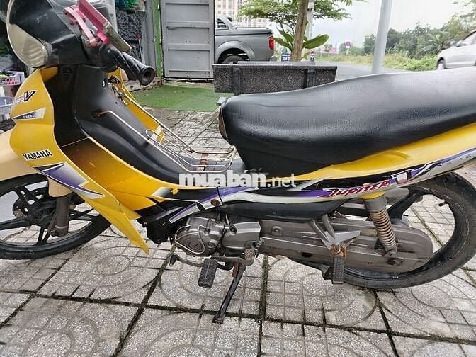Yamaha Jupiter V màu Vàng