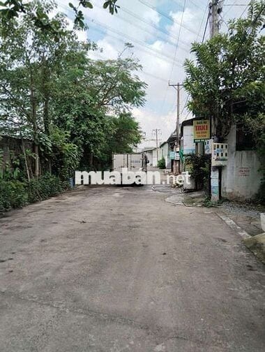 Giảm sốc 300t  bán gấp. Còn 1,99ty a/c phải rất nhanh mới kịp quá hời