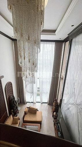 Cực đẹp, mặt phố Âu Cơ, view hồ Tây, 120m2 6 tầng 1 hầm, chỉ 43 tỷ