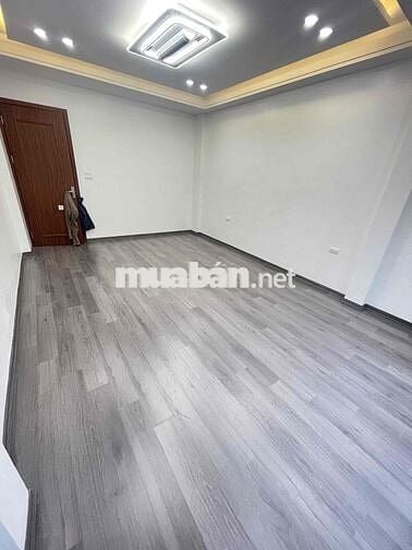 HOA HẬU KIM GIANG- MẶT NGÕ KINH DOANH -7 TẦNG THANG MÁY- Ô TÔ GẦN PH