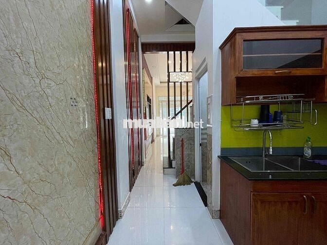 nhà nguyên căn.dt.48m2 p14 go vap