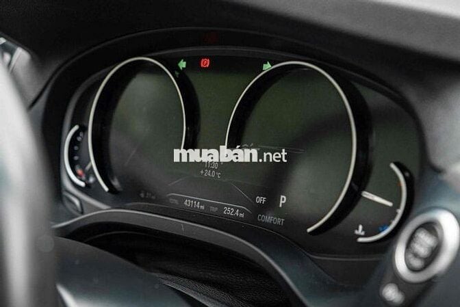 BMW X4 Xdrive 2018 SUV Coupe Trắng siêu đẹp