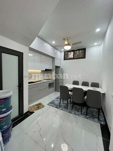 BÁN NHÀ ĐẸP PHÂN LÔ PHỐ TÔ VĨNH DIỆN -THOÁNG TRƯỚC SAU - Ô TÔ QUÀ NHÀ 