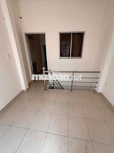 Bán nhà giá tốt vị trí ngay mặt tiền đường Tám Danh P4 Q8