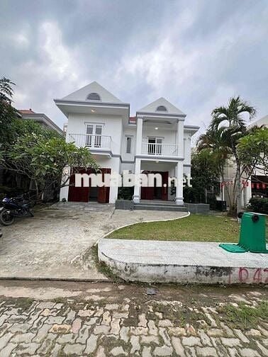 Cho Thuê Biệt Thự DT 800m2 Có Hồ Bơi Riêng Biệt Wiw Sông Sài Gòn