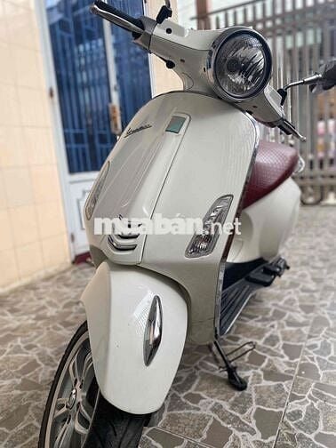 cần bán 1 xe vespa, sx năm 2018, 32,5 trieu