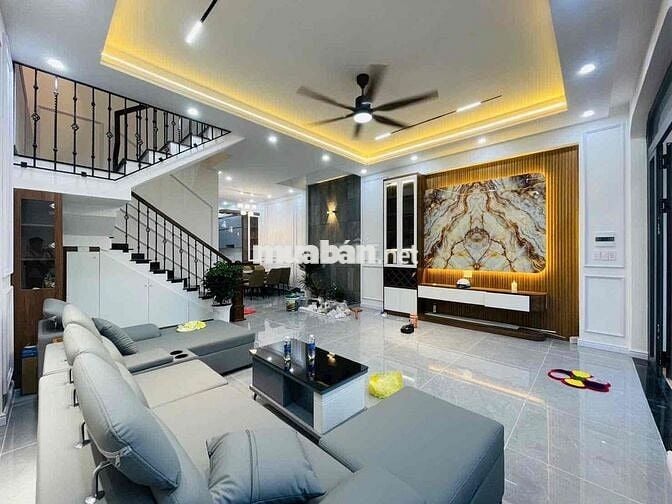 nhà tặng full nội thất cao câp 3ty250