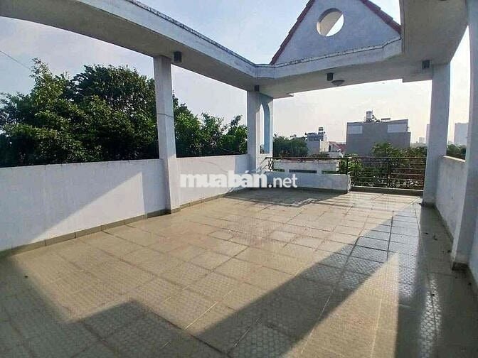 GẦN CHỢ LINH XUÂN NHÀ NGANG 6M 2 LẦU SÂN THƯỢNG 5PN GẦN TRƯỜNG HỌC