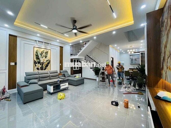 nhà tặng full nội thất cao câp 3ty250