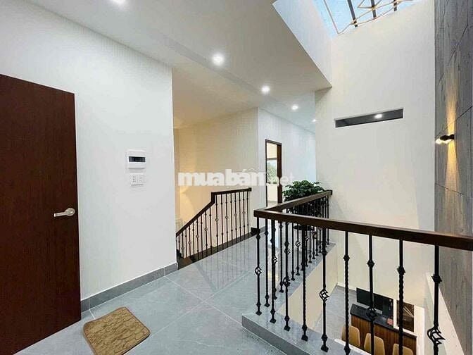 nhà tặng full nội thất cao câp 3ty250