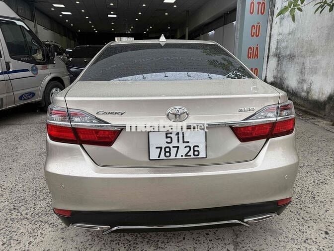 Toyota Camry 2016 2.5Q - 70000 km