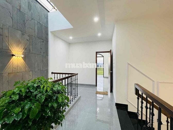 nhà tặng full nội thất cao câp 3ty250