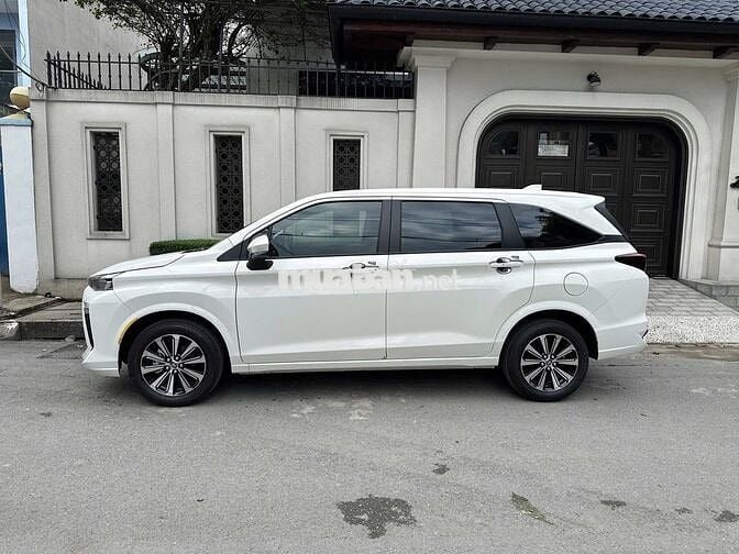 Toyota Avanza Premio 2025 - 193 km như mới đập hộp