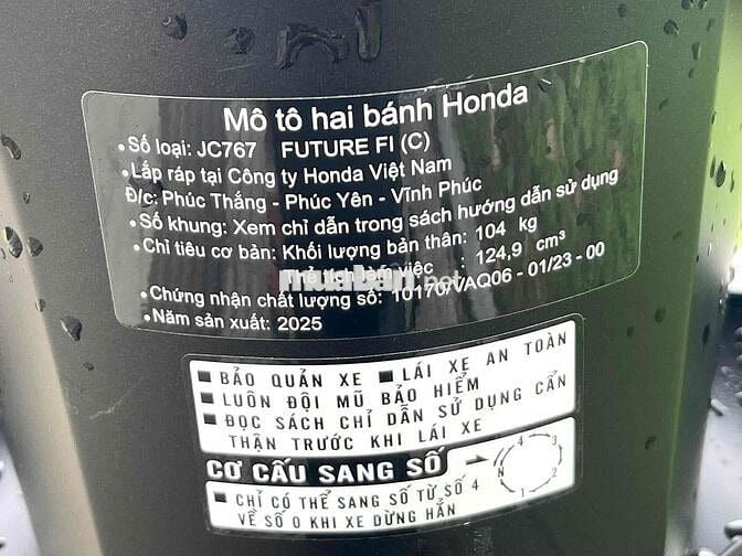 bán future mới mua hơn tháng mới 99,99% odo 800 km