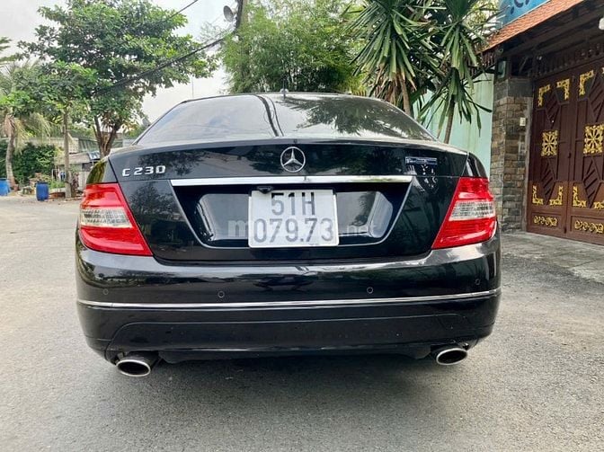 Mercedes-Benz C230 bản Avantgarde cao cấp full option 90%new