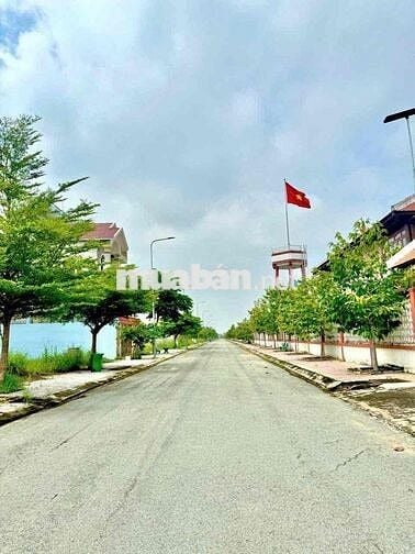 CHÍNH CHỦ BÁN 2 NỀN BIỆT THỰ 10x17,5m VIEW HỒ, SHR GIÁ THƯỢNG LƯỢNG