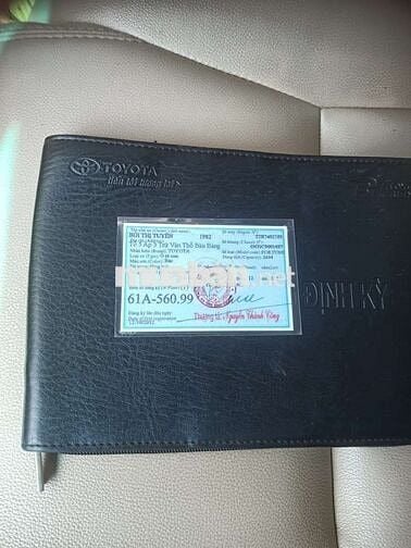 2012 2.7V - 180000 km