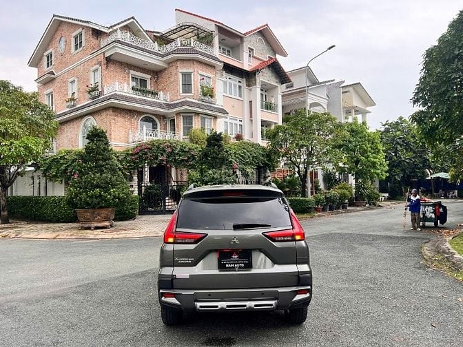 Xpander CROSS 2023 -biển số trắng -1 chủ